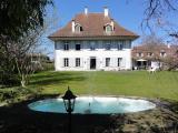 Schloss-Liegenschaft - kleiner wunderschöner Landsitz im Aaretal