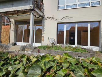 3 1/2 Zimmer Garten-Wohnung mit 1 Einstellhallenplatz