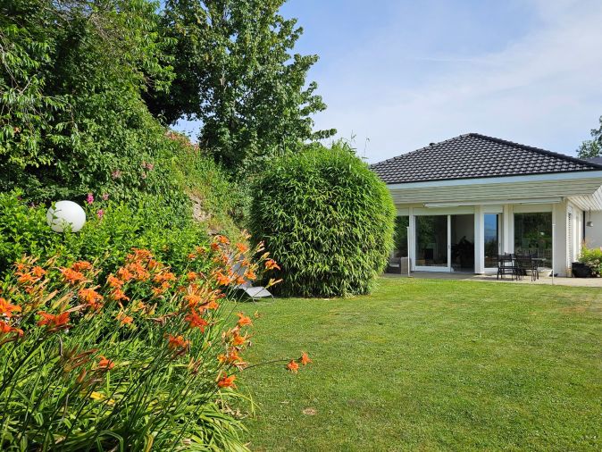 In Vorbereitung: 5 Zimmer Einfamilienhaus, einseitig angebaut