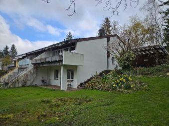 4 1/2 Zimmer Eck-Reihenhaus mit Galerie und 2 Einstellhallenplätzen