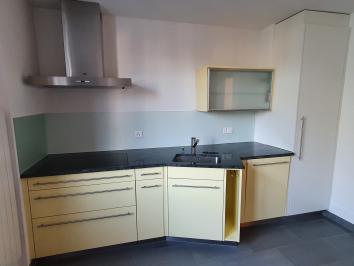 Sonnige, grosse 3 1/2 Zimmer Wohnung mit Terrasse